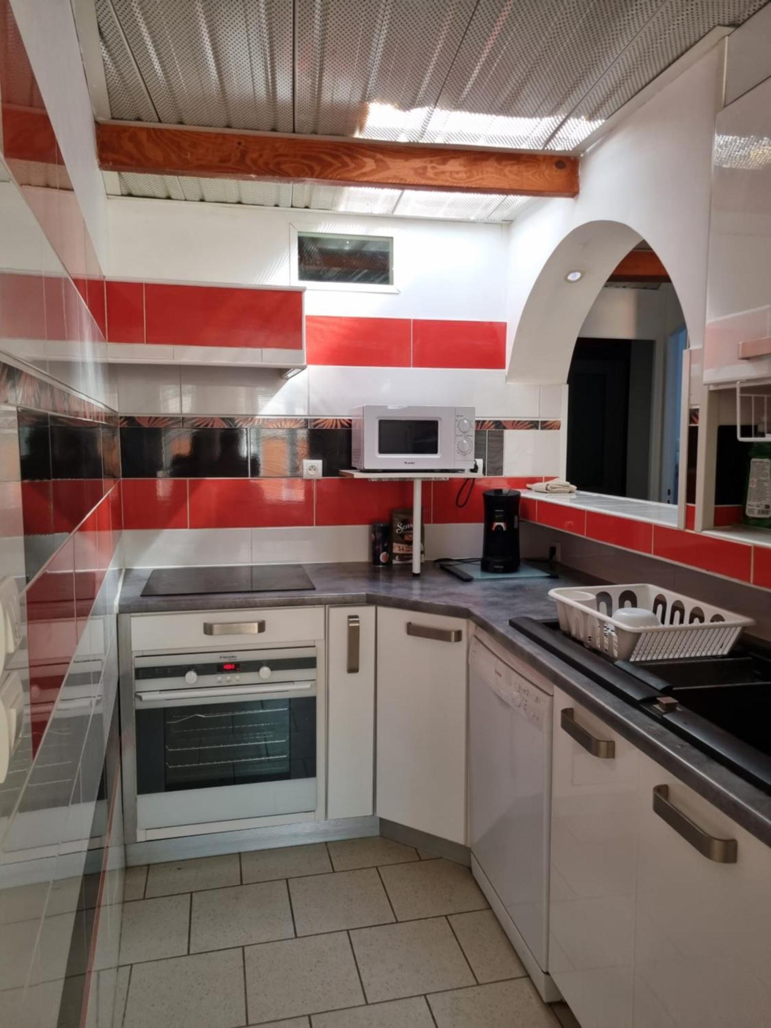 Cameos - Appartement Avec Terrasse Locairbi Le Cres Ngoại thất bức ảnh